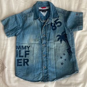 TOMMY HILFIGER BUTTON UP JEAN SHIRT BOYS 2T